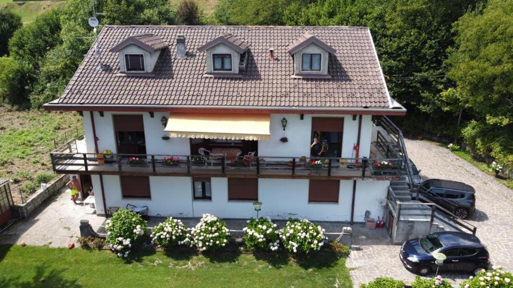 Villa Immersa Nel Verde A Lanzo dʼIntelvi Εξωτερικό φωτογραφία